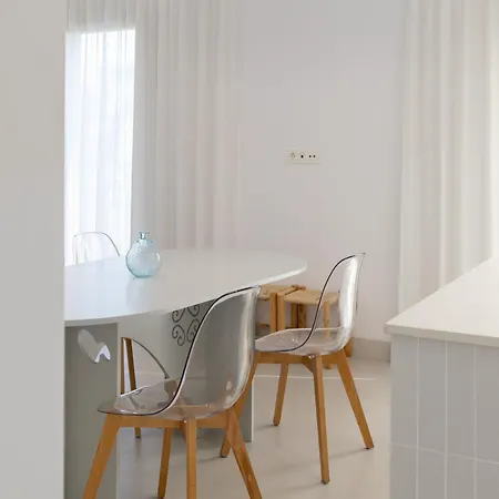 Apartamento Primera Línea De Playa - *